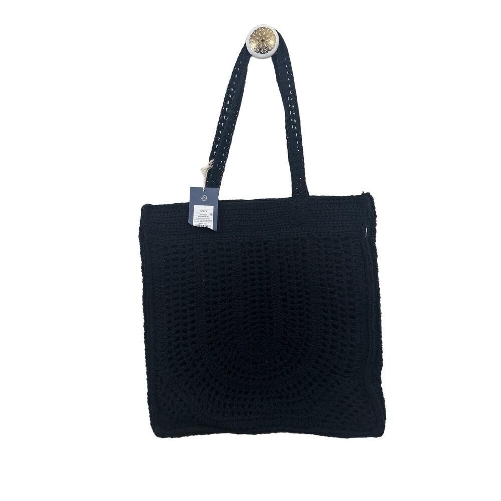 NWT Universal Thread Womens Bag Size One Size Black Tote Crochet Design